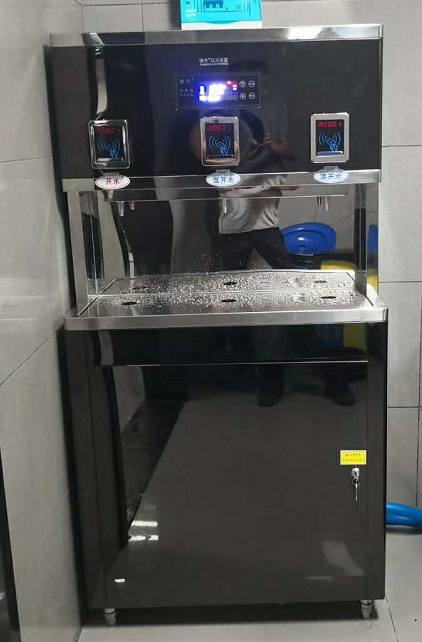 保定三龍頭商用飲水機(jī)